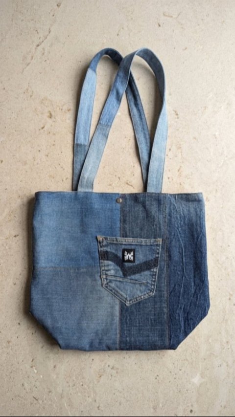 Borsa a Spalla Upcycled – Linea Denim Patchwork